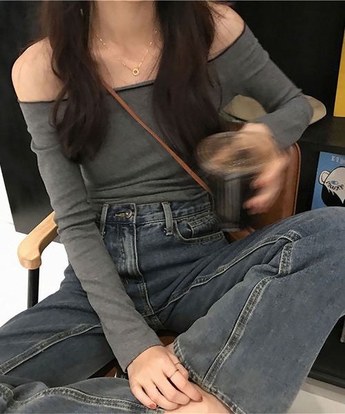 NinaetLina（ニナエリナ）の「オフショルカットソー（Tシャツ/カットソー・レディース・ブラック/チャコール・FREE）」の11枚目の写真