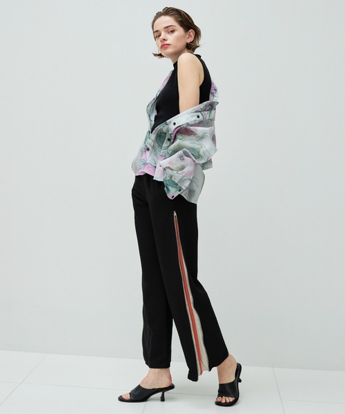 casane(カサネ)の「ラウンドトゥライナーカラーサンダル(サンダル・レディース・ブラック/ホワイト・0/1/2)」の5枚目の写真