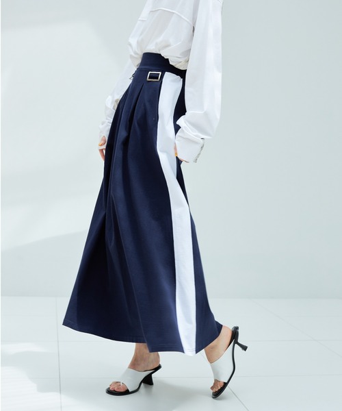 casane(カサネ)の「ラウンドトゥライナーカラーサンダル(サンダル・レディース・ブラック/ホワイト・0/1/2)」の12枚目の写真