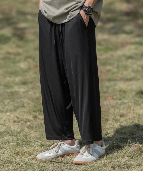 Auntie Rosa（アンティローザ）の「【Shoowtime】クールタッチ ルーズフィット タック ワイド イージーパンツ（その他パンツ・メンズ・ベージュ/グリーン/ブラック・XX-LARGE/X-LARGE/LARGE/MEDIUM）」の4枚目の写真