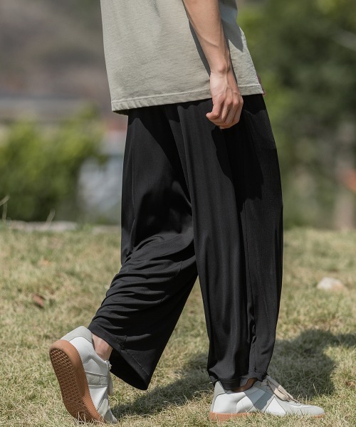 Auntie Rosa（アンティローザ）の「【Shoowtime】クールタッチ ルーズフィット タック ワイド イージーパンツ（その他パンツ・メンズ・ベージュ/グリーン/ブラック・XX-LARGE/X-LARGE/LARGE/MEDIUM）」の7枚目の写真