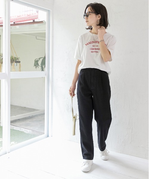 ad thie（アドティエ）の「ハイウエスト 後ろゴム フロントタックデニムパンツ（デニムパンツ・レディース・オフホワイト/ブラック/サックスブルー/インディゴブルー/ケミカルウォッシュ・LARGE/MEDIUM/SMALL）」の12枚目の写真