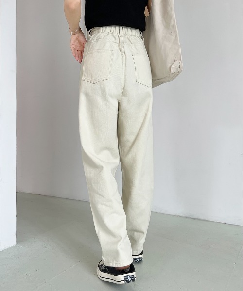 ad thie（アドティエ）の「ハイウエスト 後ろゴム フロントタックデニムパンツ（デニムパンツ・レディース・オフホワイト/ブラック/サックスブルー/インディゴブルー/ケミカルウォッシュ・LARGE/MEDIUM/SMALL）」の11枚目の写真