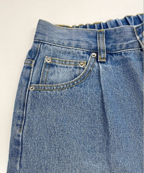 ad thie（アドティエ）の「ハイウエスト 後ろゴム フロントタックデニムパンツ（デニムパンツ・レディース・オフホワイト/ブラック/サックスブルー/インディゴブルー/ケミカルウォッシュ・LARGE/MEDIUM/SMALL）」の16枚目の写真