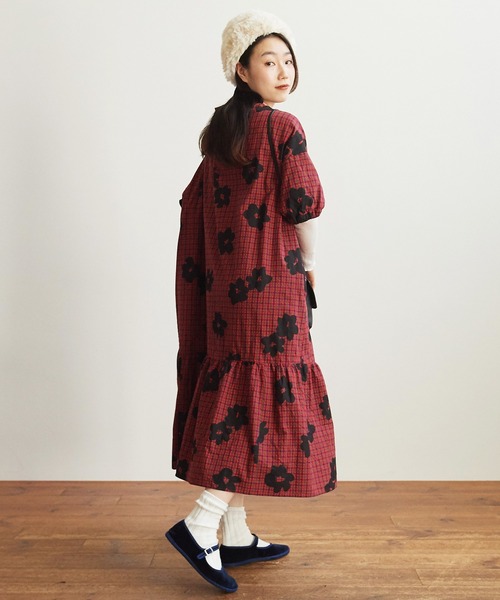 bulle de savon(ビュルデサボン)の「おおきなはなチェックワンピース(ワンピース・レディース・イエロー/マルチ/レッド/グリーン/ホワイト・FREE)」の11枚目の写真
