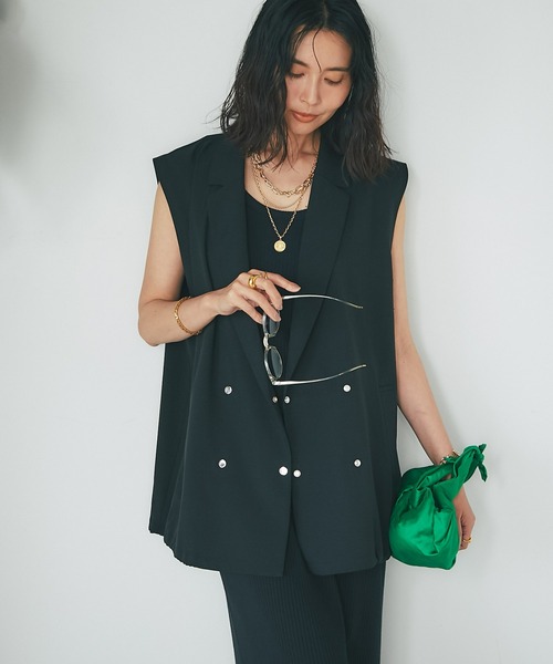 RIVE DROITE(リヴドロワ)の「テーラードベスト(ベスト・レディース・ブラック/カーキ/アイボリー・FREE)」の2枚目の写真