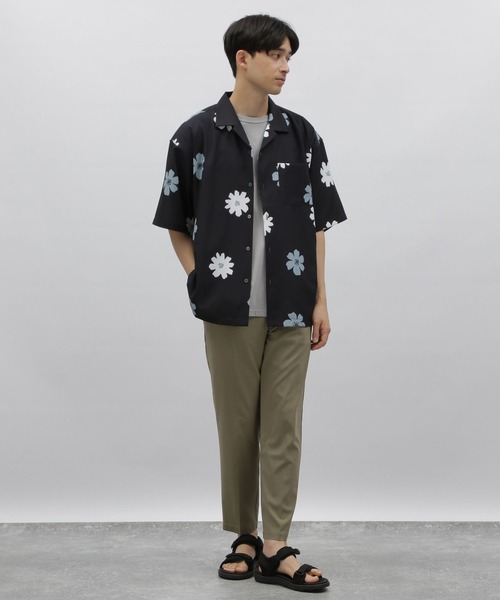 LAKOLE（ラコレ）の「フラワーモチーフ柄半袖シャツ / 908048（シャツ