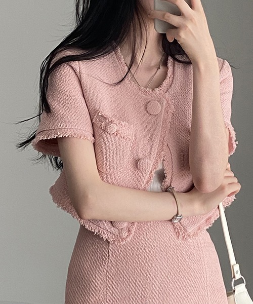 FREE STYLISTS(フリー スタイリスト)の「YUGA_YGMC サマーツイード クロップドジャケット(ノーカラージャケット・レディース・ピンク/ホワイト・FREE)」の6枚目の写真