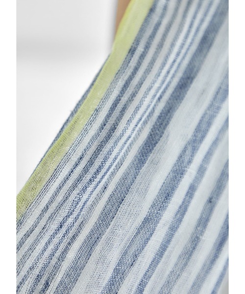 STYLE DELI（スタイルデリ）の「ポイントカラーストライプリネンストール（ストール/ショール・レディース・ネイビー・FREE）」の7枚目の写真