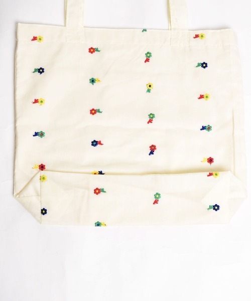 TONE SELECT GOODS(トーンセレクトグッズ)の「【urge select】レトロ フラワー刺繍 トートバッグ【A4サイズ収納可能】(トートバッグ・レディース・ホワイト系1/ホワイト系2・FREE)」の6枚目の写真