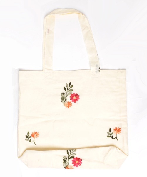 TONE SELECT GOODS(トーンセレクトグッズ)の「【urge select】レトロ フラワー刺繍 トートバッグ【A4サイズ収納可能】(トートバッグ・レディース・ホワイト系1/ホワイト系2・FREE)」の10枚目の写真
