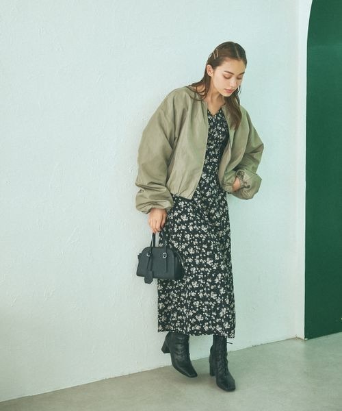 mysty woman（ミスティウーマン）の「袖ボリュームノーカラーブルゾン　970907（ブルゾン・レディース・ブラウン系その他/カーキ/ホワイト系その他/ブラック・FREE）」の5枚目の写真