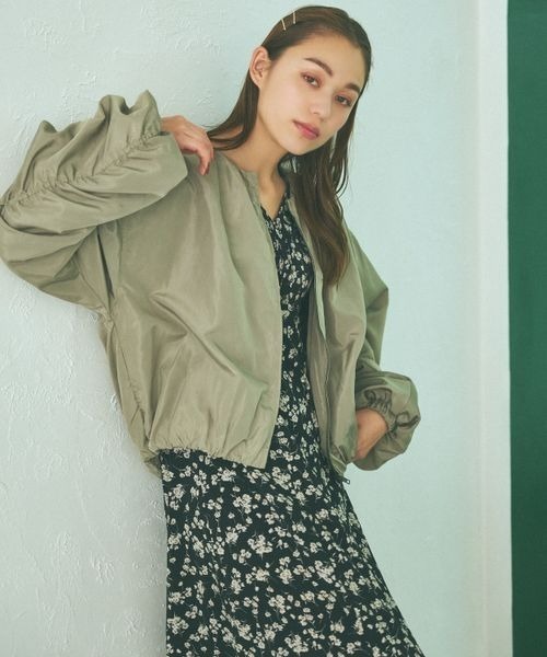 mysty woman（ミスティウーマン）の「袖ボリュームノーカラーブルゾン　970907（ブルゾン・レディース・ブラウン系その他/カーキ/ホワイト系その他/ブラック・FREE）」の8枚目の写真