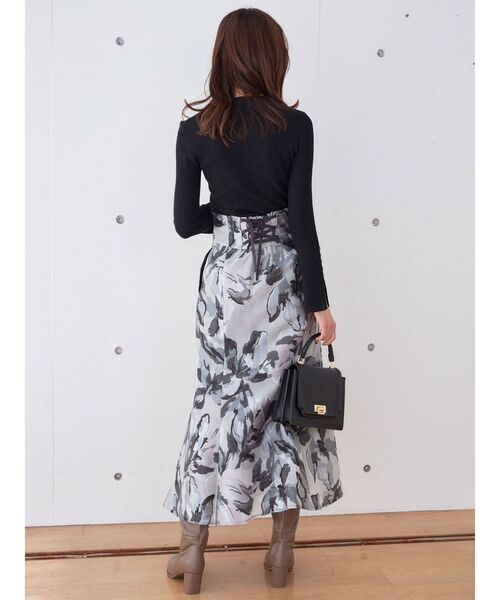 MERCURYDUO(マーキュリーデュオ)の「パール付きフレアスリーブリブニット(ニット/セーター・レディース・アイボリー/ブラック/ベージュ/ラベンダー/チャコールグレー・FREE)」の11枚目の写真