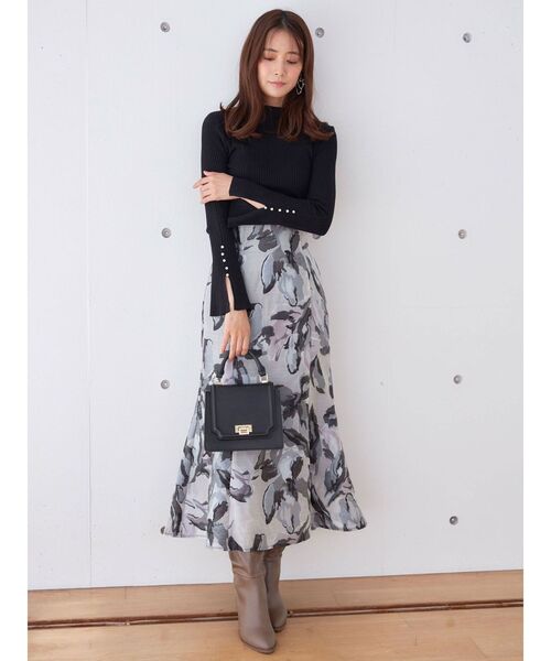 MERCURYDUO(マーキュリーデュオ)の「パール付きフレアスリーブリブニット(ニット/セーター・レディース・アイボリー/ブラック/ベージュ/ラベンダー/チャコールグレー・FREE)」の12枚目の写真