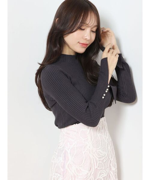 MERCURYDUO(マーキュリーデュオ)の「パール付きフレアスリーブリブニット(ニット/セーター・レディース・アイボリー/ブラック/ベージュ/ラベンダー/チャコールグレー・FREE)」の19枚目の写真
