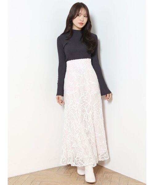 MERCURYDUO(マーキュリーデュオ)の「パール付きフレアスリーブリブニット(ニット/セーター・レディース・アイボリー/ブラック/ベージュ/ラベンダー/チャコールグレー・FREE)」の21枚目の写真