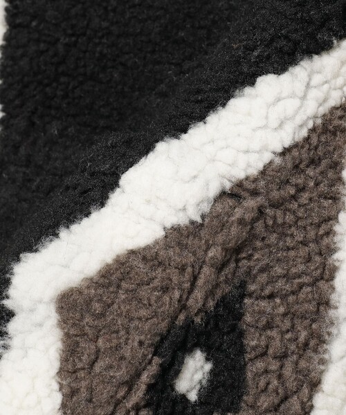 BEAMS PLUS(ビームスプラス)の「BEAMS PLUS / ジャカード ボアフリース クルーネック(スウェット・メンズ・ブラック/ライトグレー・L/M/XL/SMALL)」の21枚目の写真