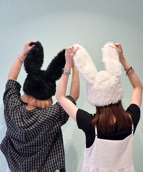 GRANDEDGE（グランドエッジ）の「うさみみファー帽子（その他・レディース・ブラック/ホワイト・99）」の5枚目の写真