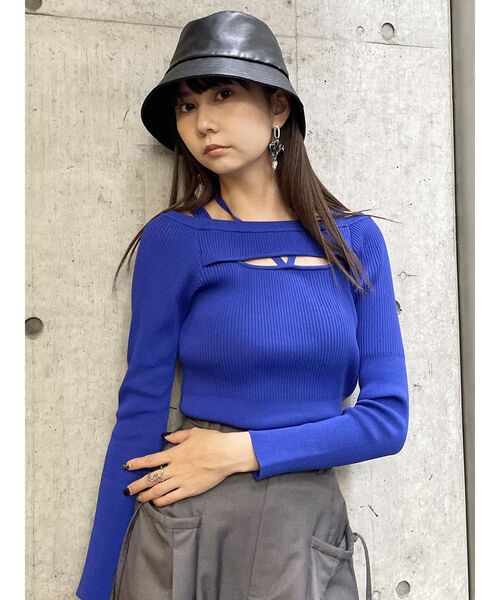 MURUA(ムルーア)の「クロスオープンリブニット(ニット/セーター・レディース・ブラック/ホワイト/レッド/ブルー・FREE)」の7枚目の写真