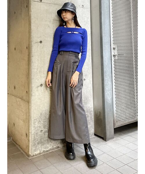 MURUA(ムルーア)の「クロスオープンリブニット(ニット/セーター・レディース・ブラック/ホワイト/レッド/ブルー・FREE)」の9枚目の写真