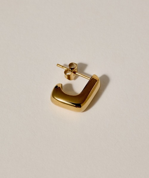 novice（ノーヴィス）の「【novice】Square Hoop Pierce［Stainless］（ピアス（両耳用）・レディース・ゴールド/シルバー・FREE）」の4枚目の写真