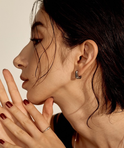 novice（ノーヴィス）の「【novice】Square Hoop Pierce［Stainless］（ピアス（両耳用）・レディース・ゴールド/シルバー・FREE）」の8枚目の写真