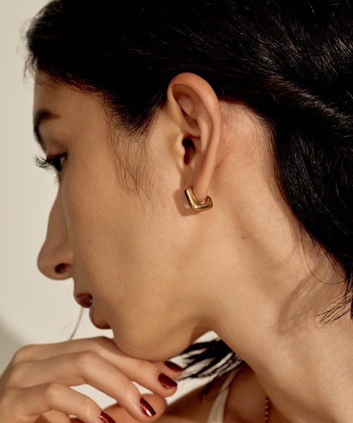 novice（ノーヴィス）の「【novice】Square Hoop Pierce［Stainless］（ピアス（両耳用）・レディース・ゴールド/シルバー・FREE）」の12枚目の写真