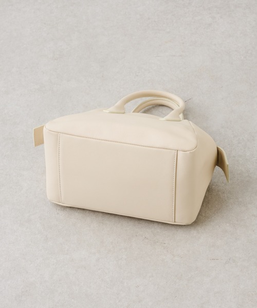 BEARDSLEY(ビアズリー)の「《新色グレー発売》ミニボストンレザー BAG(ボストンバッグ・レディース・ホワイト/ブラック/グレー・FREE)」の8枚目の写真