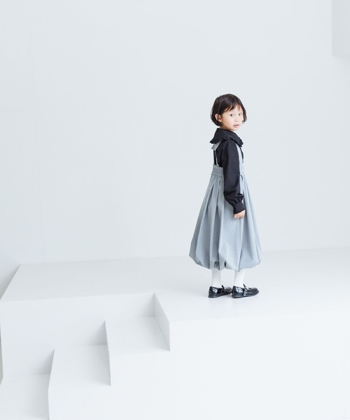 LOWRYS FARM（ローリーズファーム）の「フリルカラーブラウスロングスリーブ　 102180（シャツ/ブラウス・キッズ・ブラック/ホワイト/ブルー・130cm/140cm/150cm/110cm/120cm）」の11枚目の写真