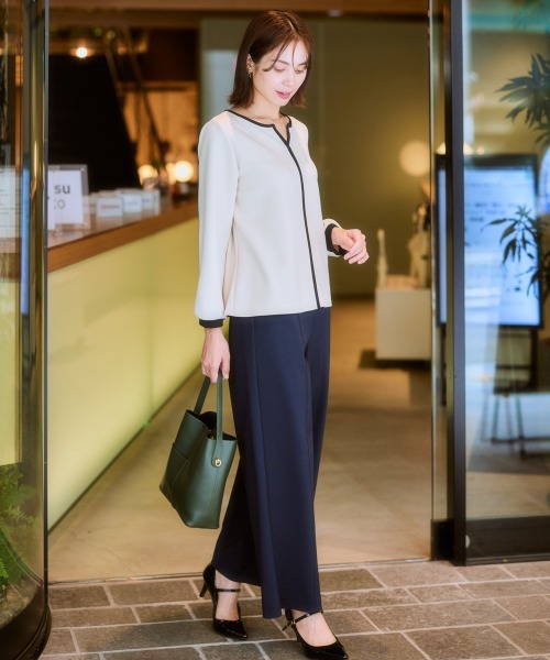 7days Life Styling(セブンデイズライフスタイリング)の「ハリ感素材ストレッチワイドパンツ(スラックス・レディース・オフホワイト/ネイビー/ライトグレー・S/LL/L/M)」の11枚目の写真