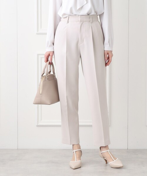 index(インデックス)の「◆≪通勤・セレモニー/セットアップ対応≫ ストレッチテーパードパンツ【洗濯機洗い可】(その他パンツ・レディース・オリーブ/ナチュラル/ネイビー・36/38/42/40)」の13枚目の写真