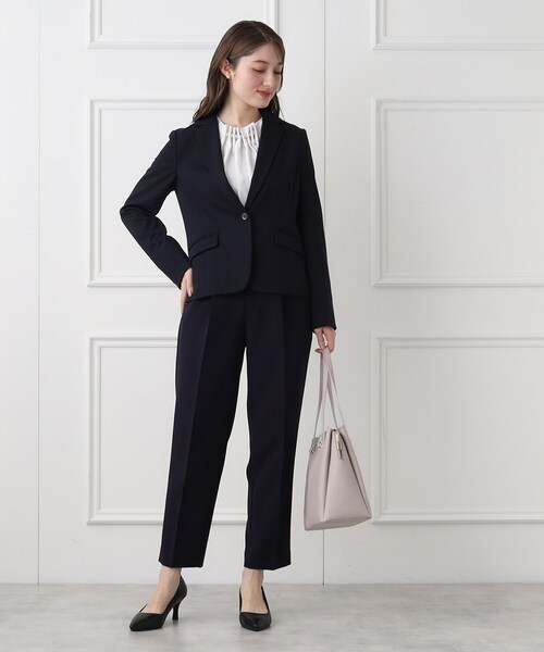 index(インデックス)の「◆≪通勤・セレモニー/セットアップ対応≫ ストレッチテーパードパンツ【洗濯機洗い可】(その他パンツ・レディース・オリーブ/ナチュラル/ネイビー・36/38/42/40)」の11枚目の写真