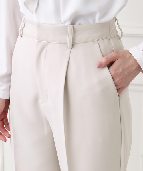 index(インデックス)の「◆≪通勤・セレモニー/セットアップ対応≫ ストレッチテーパードパンツ【洗濯機洗い可】(その他パンツ・レディース・オリーブ/ナチュラル/ネイビー・36/38/42/40)」の22枚目の写真