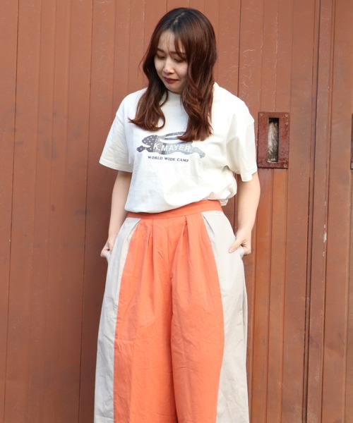KRIFF MAYER Lady's Collection（クリフメイヤーレディースコレクション）の「フライングラビット柄ロゴゆるT（Tシャツ/カットソー・レディース・ブルー/グレー/オフホワイト/カラフル/グリーン/レッド/チャコール・LARGE/MEDIUM）」の2枚目の写真