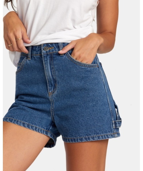 RVCA(ルーカ)の「RVCA レディース 【RECESSION COLLECTION】 RECESSION DENIM SHOR ショートパンツ 【2024年春夏モデル】/ルーカデニムパンツ(デニムパンツ・レディース・ナチュラル/ブルー・24inch/26inch/25inch)」の10枚目の写真
