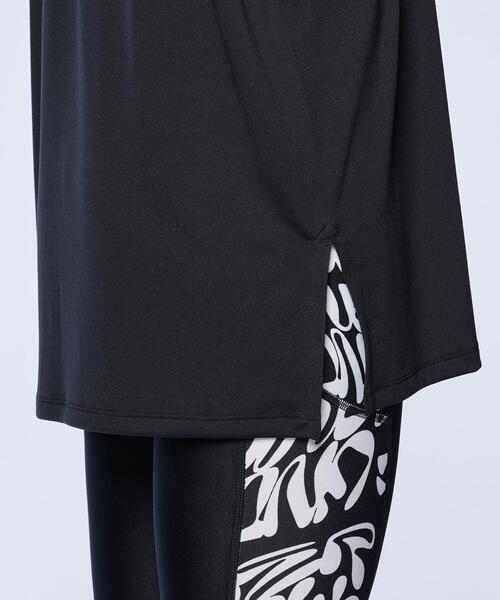 UNDER ARMOUR（アンダーアーマー）の「UAテック オーバーサイズ ショートスリーブTシャツ（トレーニング/レディース）（Tシャツ/カットソー・レディース・ブラック・S/L/M/XL）」の6枚目の写真