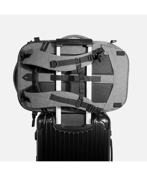 Aer（エアー）の「Aer × 9h nine hours Capsule Pack Max GRAY / AER