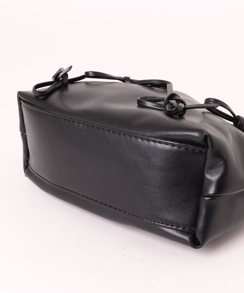 REAL CUBE（リアルキューブ）の「リボン付きチェーンミニショルダーバッグ（ショルダーバッグ・レディース・シルバー/ブラック・FREE）」の10枚目の写真