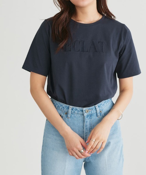 Pierrot(ピエロ)の「【イージーケア】レース刺繍ロゴTシャツ(Tシャツ/カットソー・レディース・ホワイト×ブラック/ブルー系その他/ホワイト系その他・L/M)」の3枚目の写真