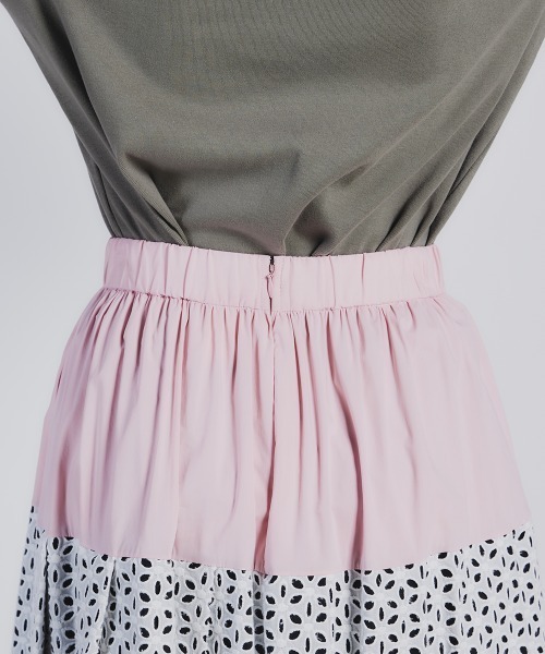 DOUBLE STANDARD CLOTHING（ダブルスタンダードクロージング）の「ドッキングティアードスカート（スカート・レディース・マルチ・36/38）」の2枚目の写真