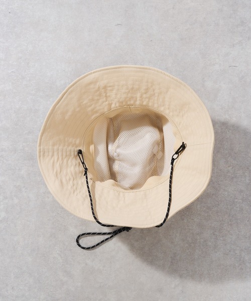 un dix cors(アンディコール)の「クラウン切り替え撥水ハット(ハット・レディース・ベージュ/ブラック・FREE)」の6枚目の写真
