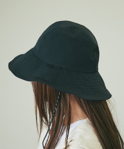 un dix cors(アンディコール)の「クラウン切り替え撥水ハット(ハット・レディース・ベージュ/ブラック・FREE)」の16枚目の写真