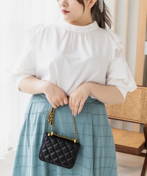 CLETTE(クレット)の「フリル5分袖ブラウス(シャツ/ブラウス・レディース・オフホワイト/ピンク/ラベンダー・LL/3L/4L)」の1枚目の写真