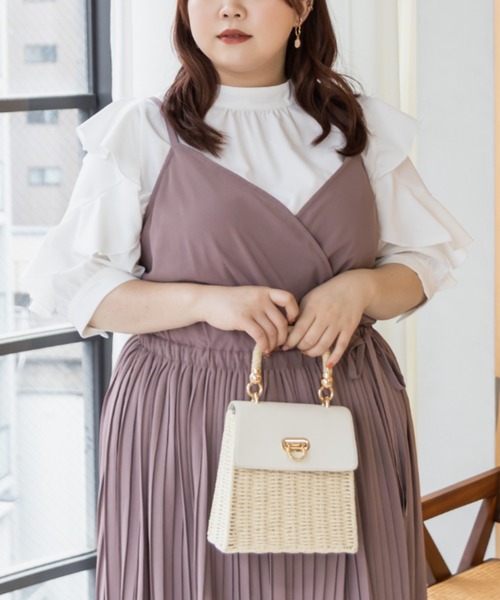 CLETTE(クレット)の「フリル5分袖ブラウス(シャツ/ブラウス・レディース・オフホワイト/ピンク/ラベンダー・LL/3L/4L)」の10枚目の写真