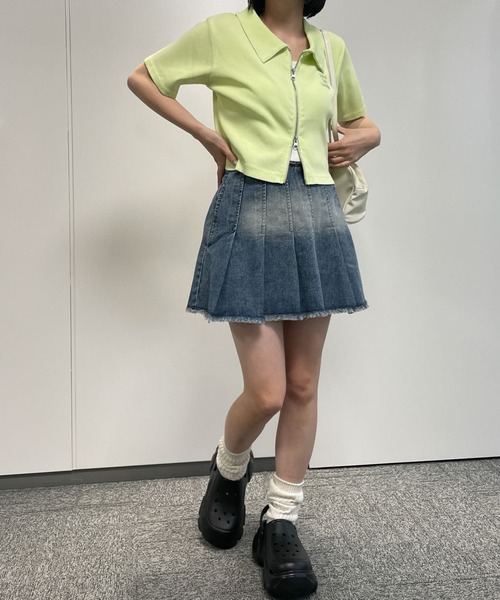 WEGO（ウィゴー）の「WEGO/ヴィンテージウォッシュデニムプリーツスカパン（デニムスカート・レディース・ブラック系その他/スカイブルー/ブルー系1・FREE）」の5枚目の写真