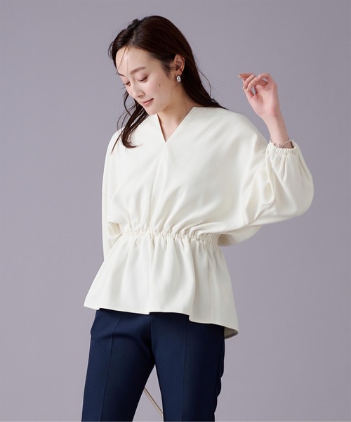 UR'S（ユアーズ）の「キーネックペプラムシャツ（シャツ/ブラウス・レディース・ブルー/オフホワイト/ネイビー・S/M/L）」の2枚目の写真