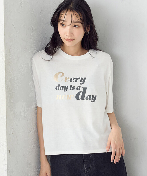 COMME CA ISM（コムサイズム）の「速乾　箔プリント Tシャツ（Tシャツ/カットソー・レディース・チャコール/ホワイト/ライトグレー・MEDIUM/LARGE）」の5枚目の写真