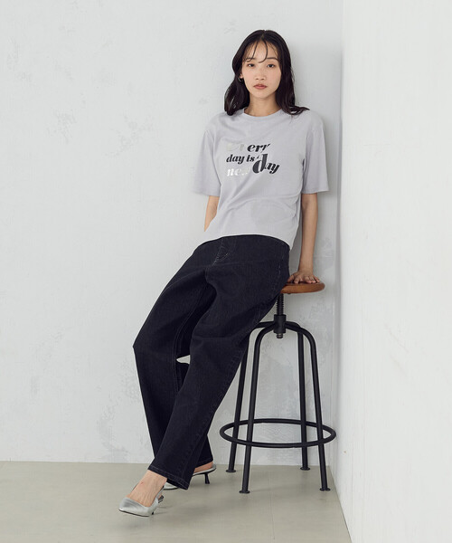 COMME CA ISM（コムサイズム）の「速乾　箔プリント Tシャツ（Tシャツ/カットソー・レディース・チャコール/ホワイト/ライトグレー・MEDIUM/LARGE）」の6枚目の写真