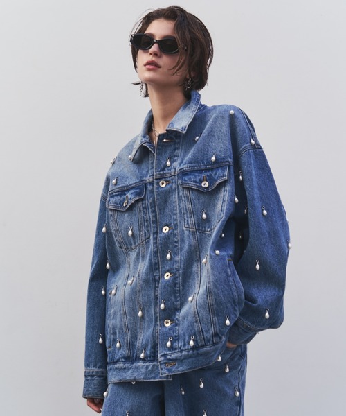 JOSE MOON(ジョゼムーン)の「OVER DENIM JACKET with PEARL/オーバーデニムジャケットウィズパール(デニムジャケット・レディース・ブルー/ブラック・FREE)」の4枚目の写真